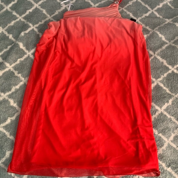 NWOT. Ombré maxi BCX dress SIZE 1. - Picture 4 of 7